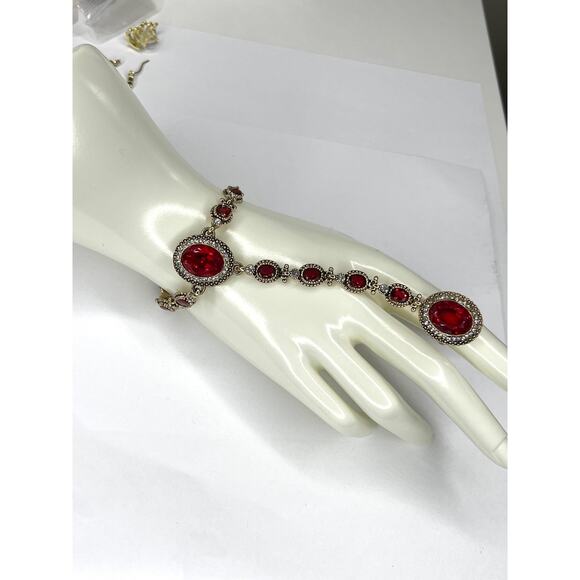 NEW Hand Bracelet Ring Red Rhinestone Gold Tone Unique Fashion Jewelry set m - Picture 2 of 10